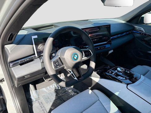 New 2026 BMW 550e xDrive w/ Executive Package AWD/4WD image 27