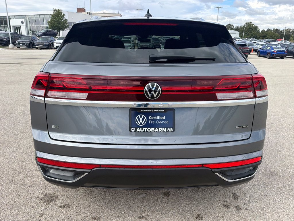 Certified 2024 Volkswagen Atlas Cross Sport SE AWD/4WD image 5