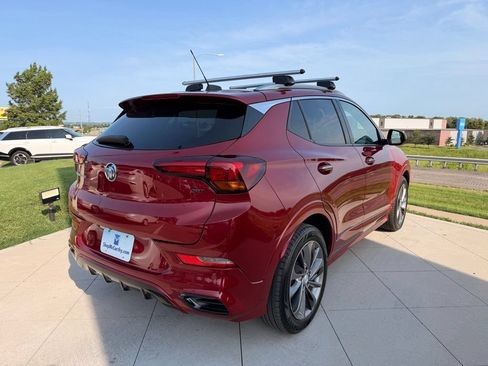 Used 2020 Buick Encore GX Essence w/ Experience Buick Package FWD image 9