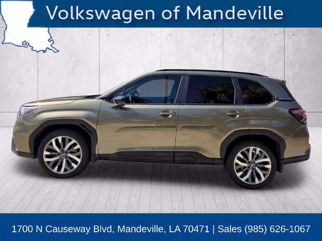 Used 2025 Subaru Forester Touring w/ Popular Package - Touring AWD/4WD image 2