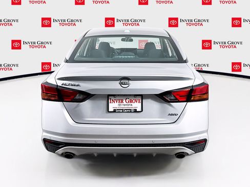Used 2025 Nissan Altima 2.5 SV w/ SV Special Edition Package AWD/4WD image 6
