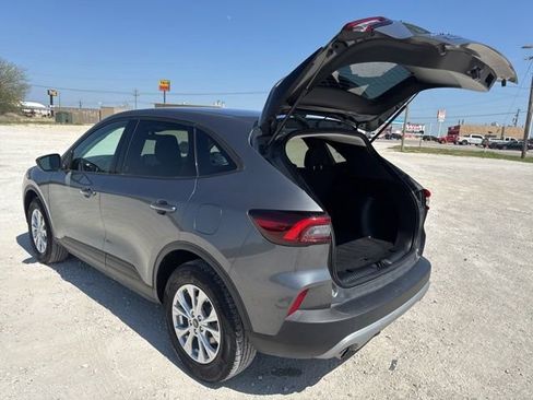 Used 2025 Ford Escape Active AWD/4WD image 4