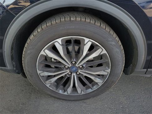 Used 2021 Ford Escape SE w/ SE Sport Appearance Package image 31