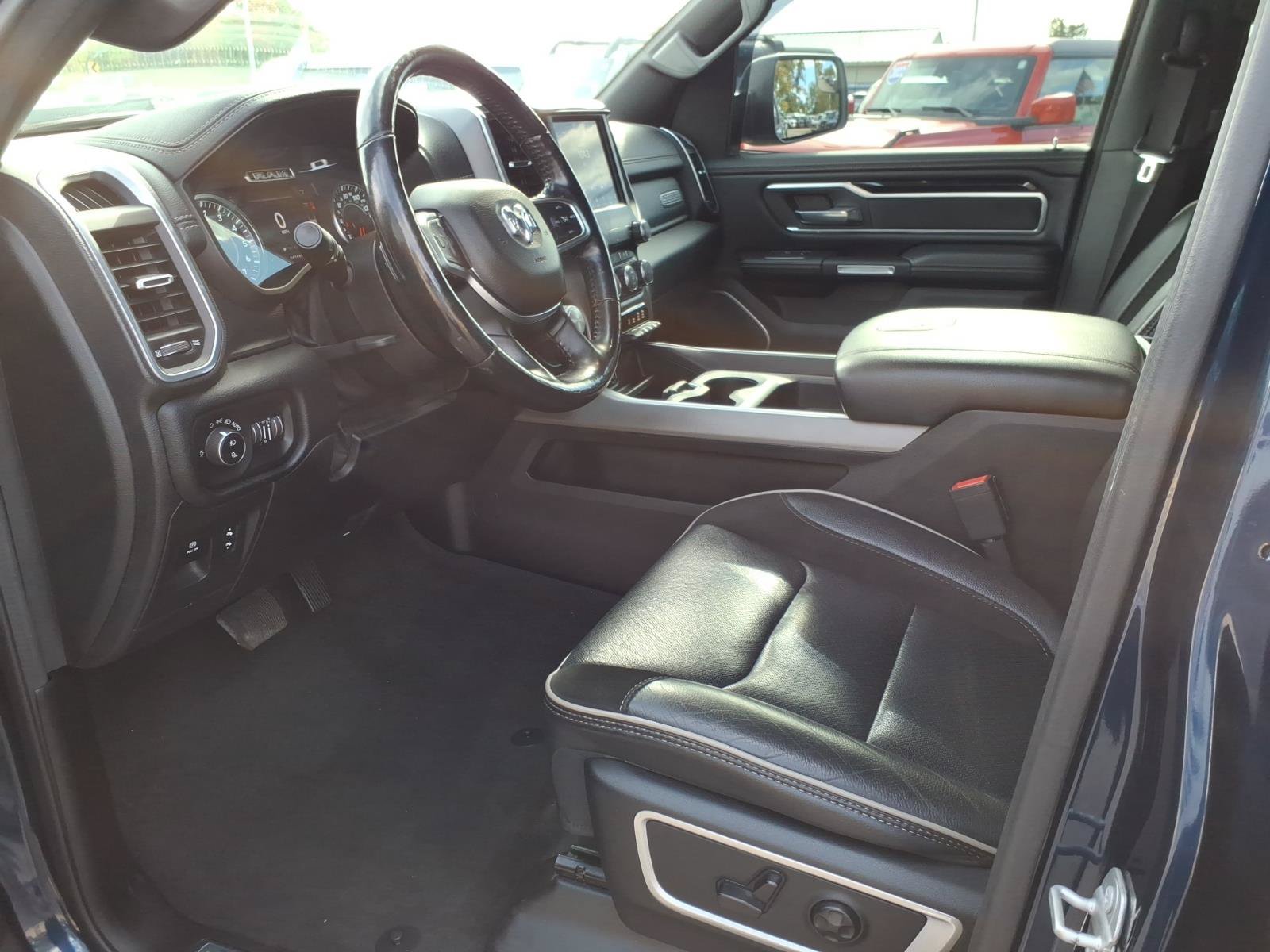 Used 2020 RAM 1500 Laramie w/ Sport Appearance Package AWD/4WD image 10