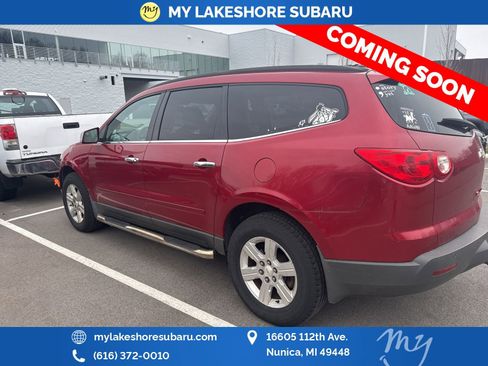 Used 2012 Chevrolet Traverse LT image 3