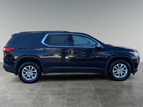 Used 2020 Chevrolet Traverse LT w/ Driver Confidence II Package image 6