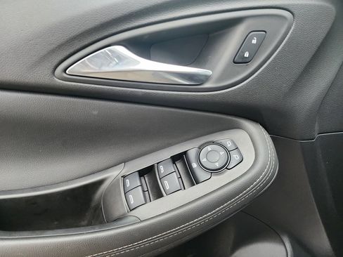 Used 2023 Buick Encore GX Preferred w/ Cold Weather Comfort Package image 18