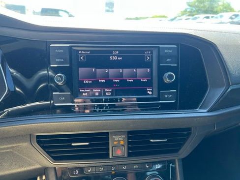 Used 2019 Volkswagen Jetta GLI FWD image 13