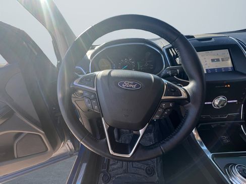 Used 2020 Ford Edge Titanium w/ Class II Trailer Tow Package image 13