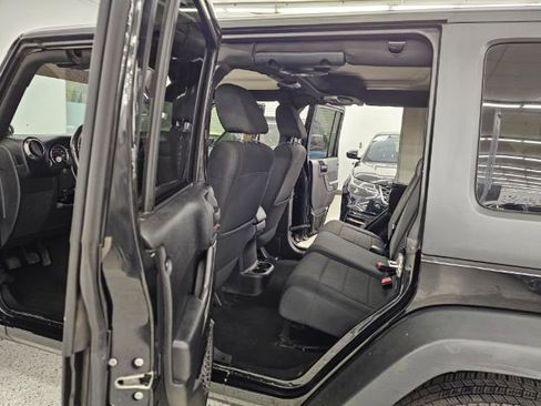 Used 2012 Jeep Wrangler Unlimited Sport image 28