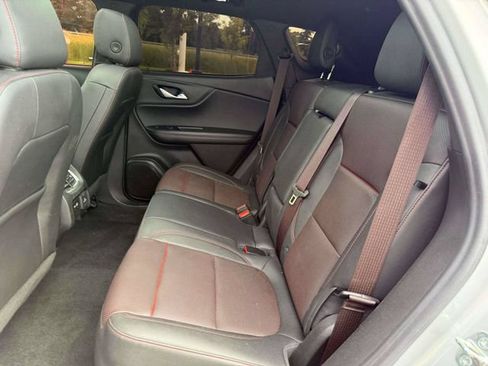 Used 2021 Chevrolet Blazer RS w/ Enhanced Convenience Package FWD image 13