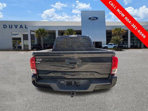 Used 2016 Toyota Tacoma SR image 5