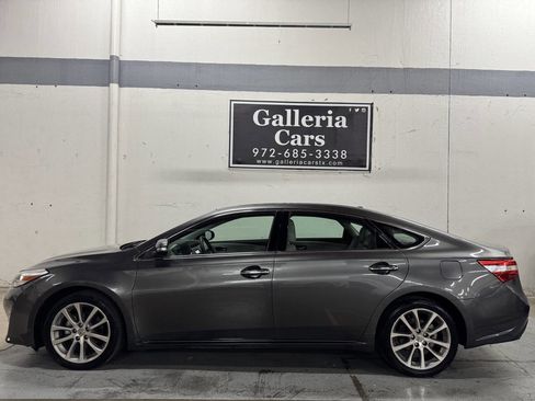 Used 2014 Toyota Avalon XLE image 1