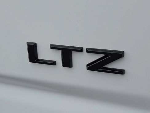 Certified 2025 Chevrolet Silverado 2500 LTZ w/ Trail Boss Package AWD/4WD image 9