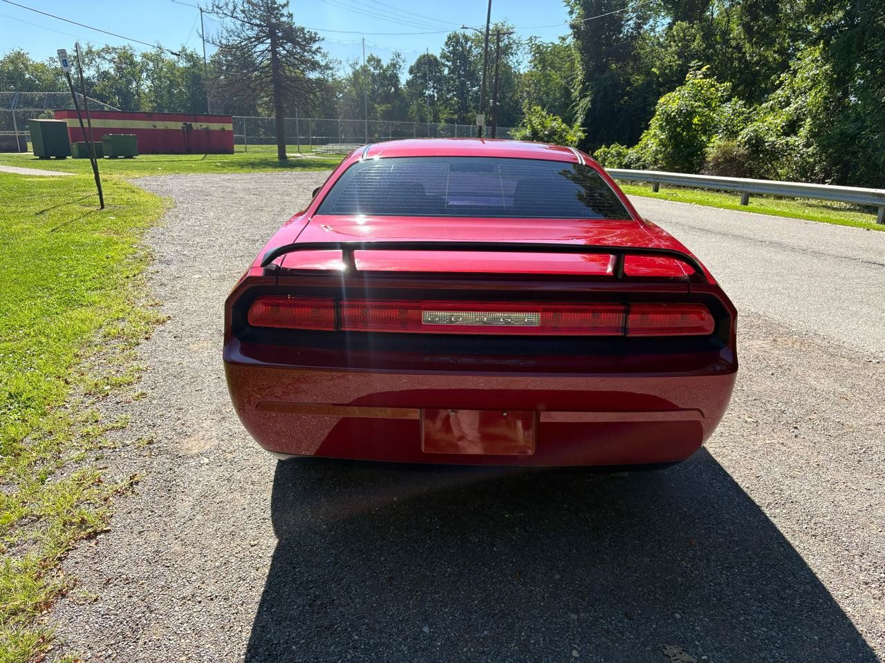 Used 2010 Dodge Challenger SE RWD image 7