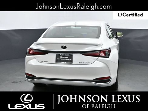 Certified 2025 Lexus ES 300h Ultra Luxury FWD image 8