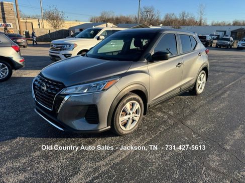 Used 2022 Nissan Kicks S w/ Interior Electronics Package image 2