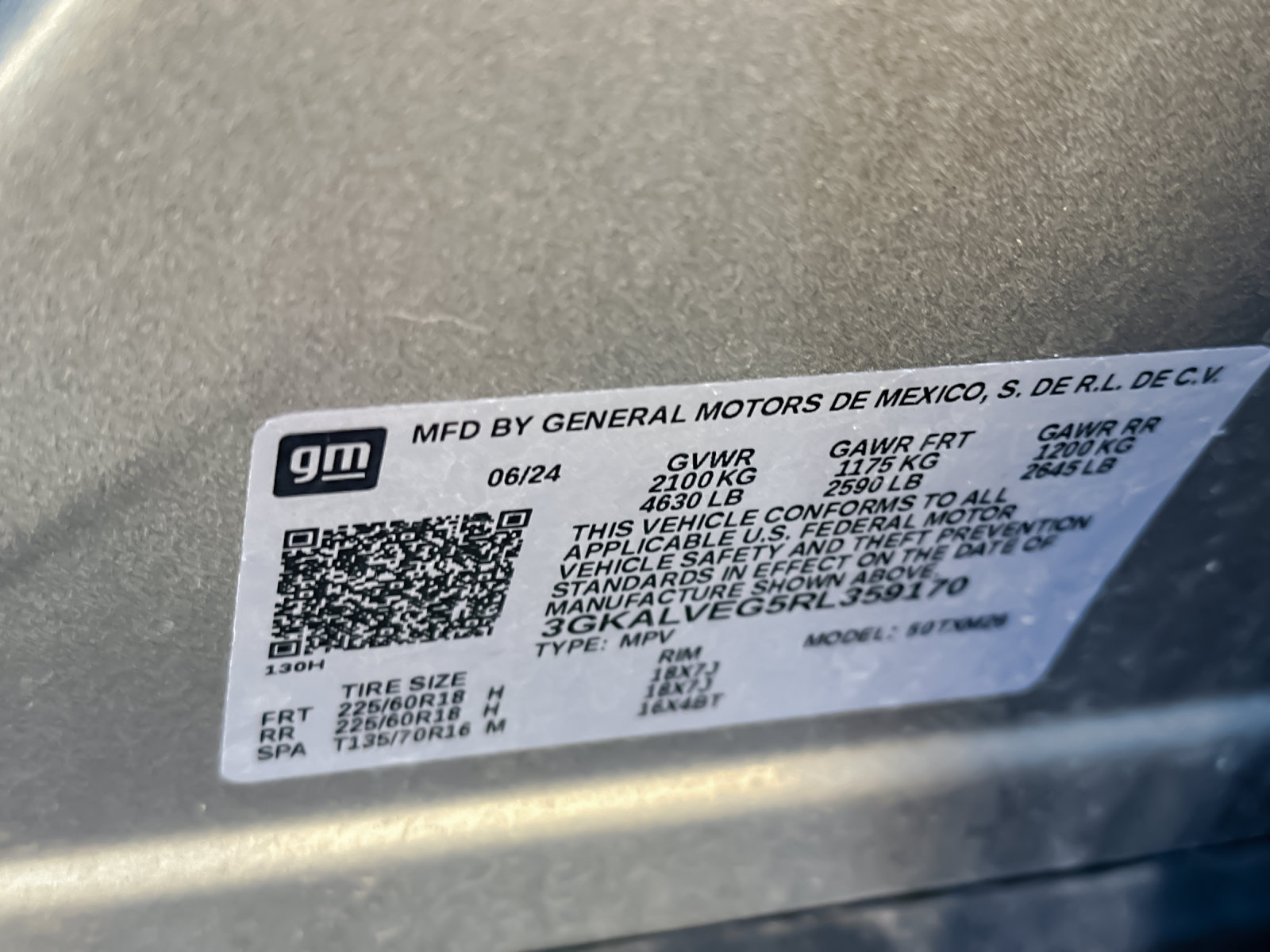 Used 2024 GMC Terrain SLT AWD/4WD image 28