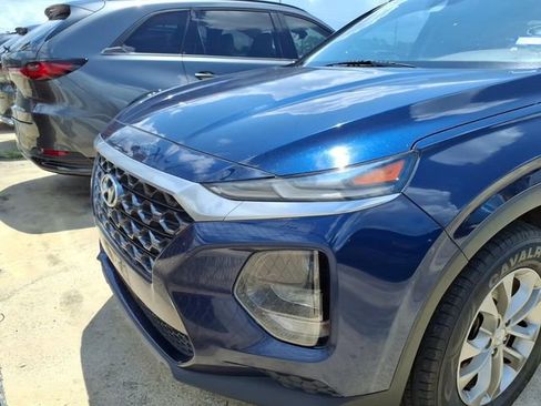Used 2019 Hyundai Santa Fe SE FWD image 9