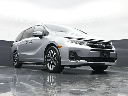 Used 2025 Honda Odyssey EX-L image 44