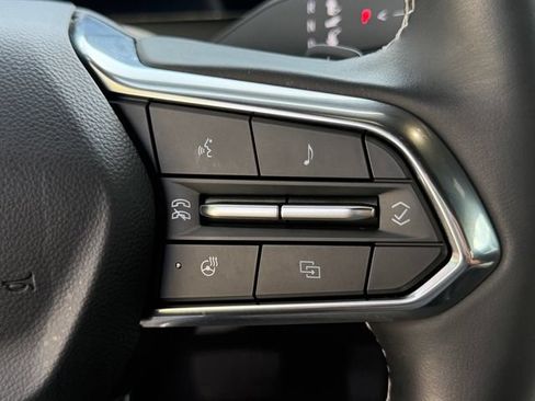 Used 2025 Chevrolet Traverse LT FWD image 27