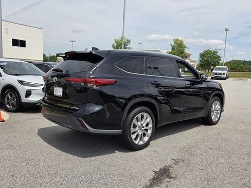 Used 2020 Toyota Highlander Limited FWD image 8