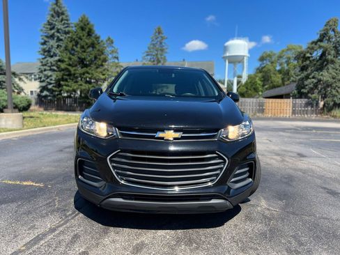 Used 2020 Chevrolet Trax LS w/ Tint and Cruise Package FWD image 13