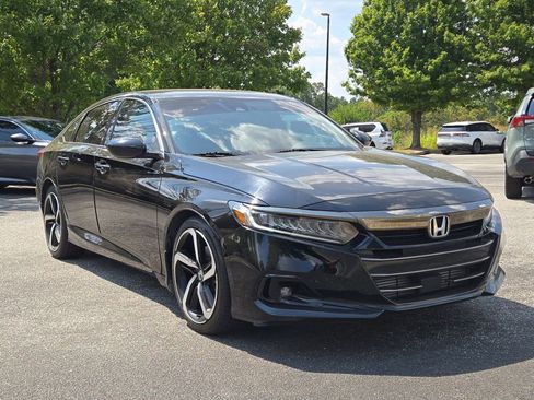Used 2022 Honda Accord Sport image 3