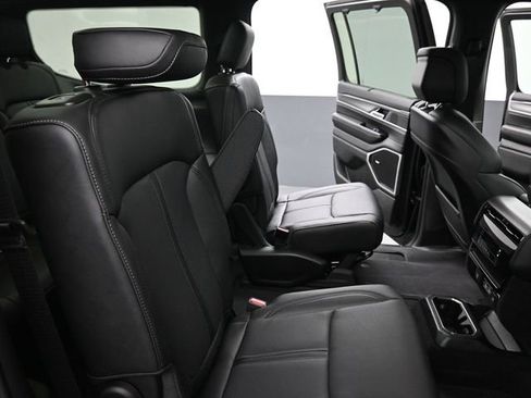 New 2026 Jeep Grand Wagoneer Limited AWD/4WD image 23