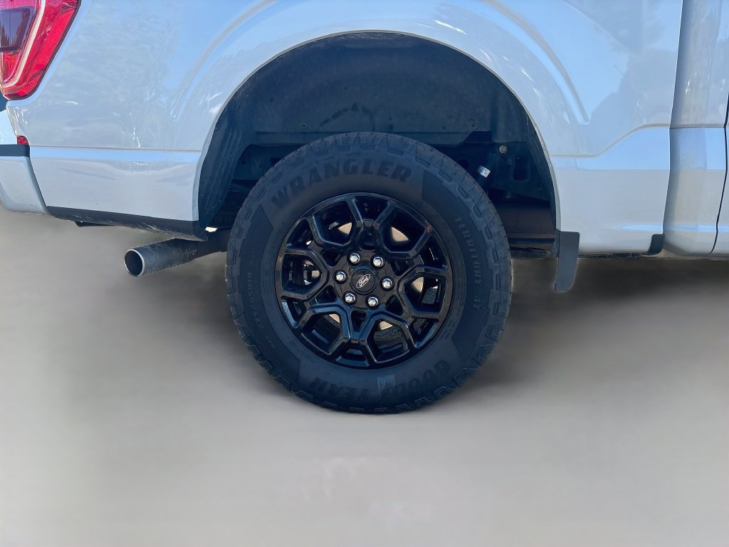 Used 2022 Ford F150 XLT w/ Equipment Group 302A High AWD/4WD image 9