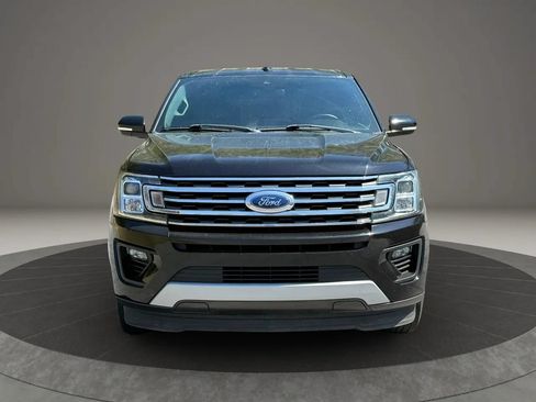 Used 2020 Ford Expedition Max XLT w/ Equipment Group 202A RWD image 2