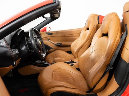 Used 2017 Ferrari 488 Spider RWD image 15