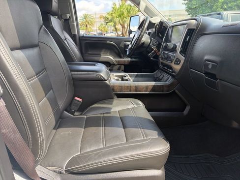 Used 2016 GMC Sierra 2500 Denali w/ Suspension Package, Off-Road AWD/4WD image 13