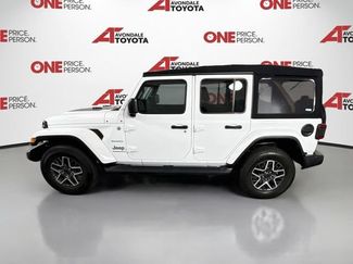 Used 2024 Jeep Wrangler Unlimited Sahara AWD/4WD video 4
