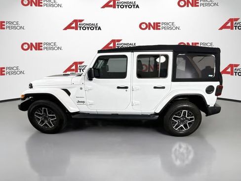 Used 2024 Jeep Wrangler Unlimited Sahara AWD/4WD image 4
