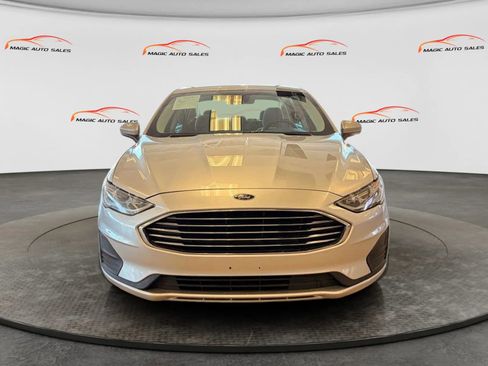Used 2019 Ford Fusion SE image 5