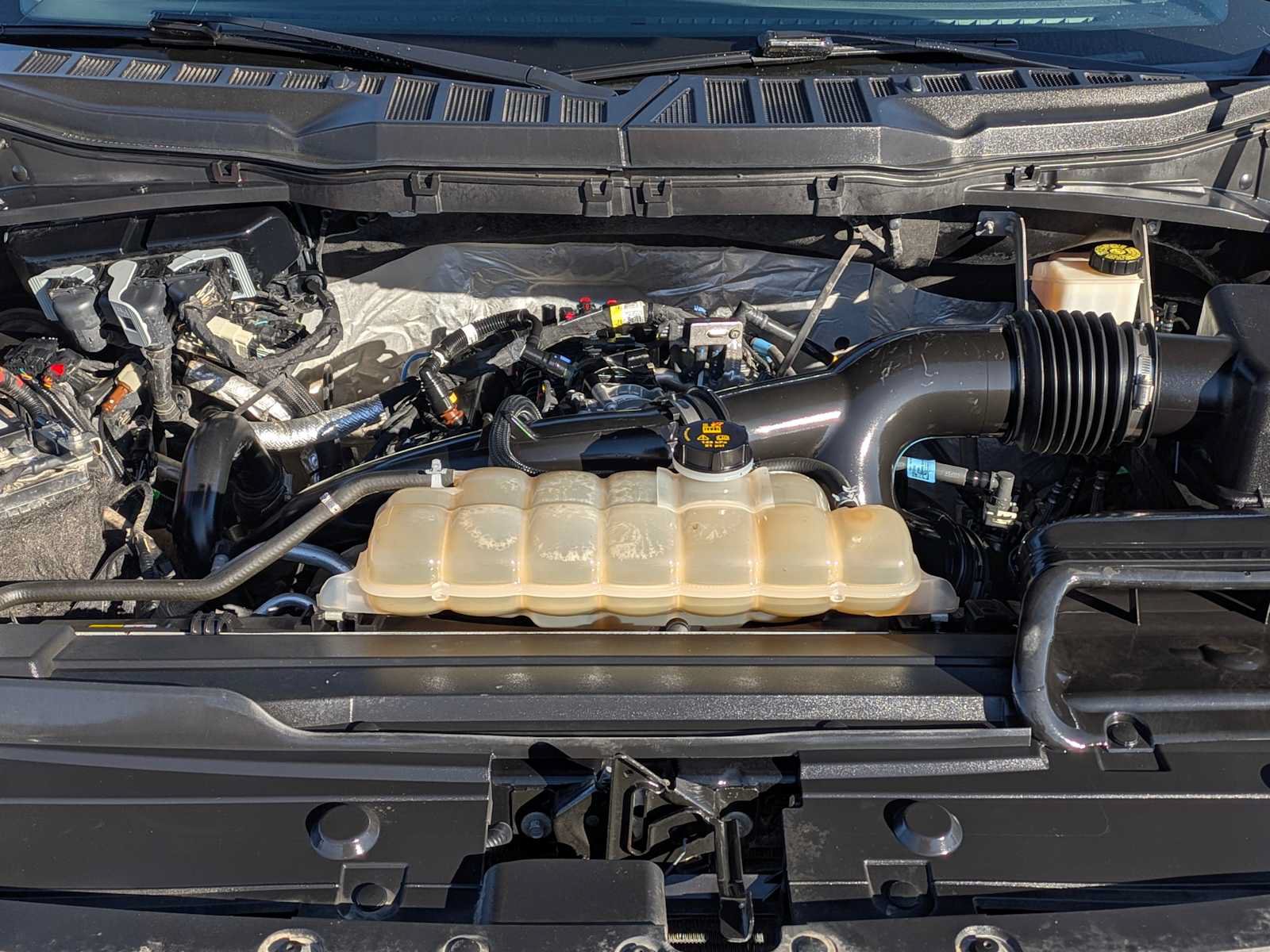 Used 2021 Ford F150 Lariat AWD/4WD image 13