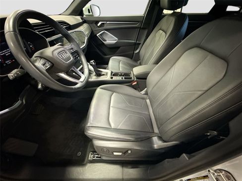 Certified 2024 Audi Q3 2.0T Premium image 21