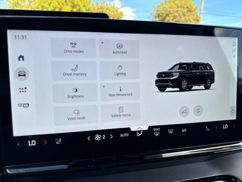 New 2026 Ford Expedition Active image 30