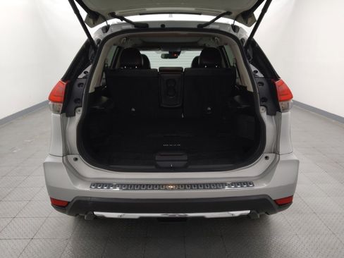 Used 2017 Nissan Rogue SL w/ SL Premium Package FWD image 29