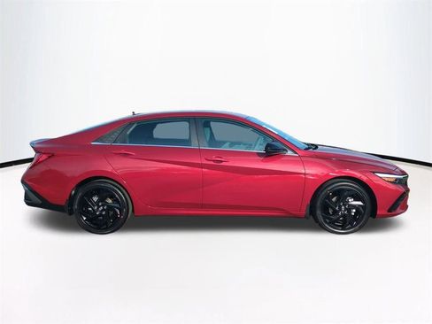New 2026 Hyundai Elantra SEL Sport image 4