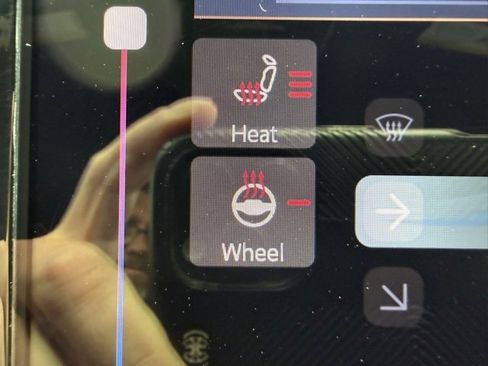 Used 2024 Jeep Grand Cherokee L Laredo image 25