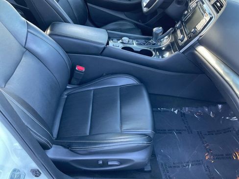 Used 2023 Nissan Maxima SV w/ Floor Mat Group image 27