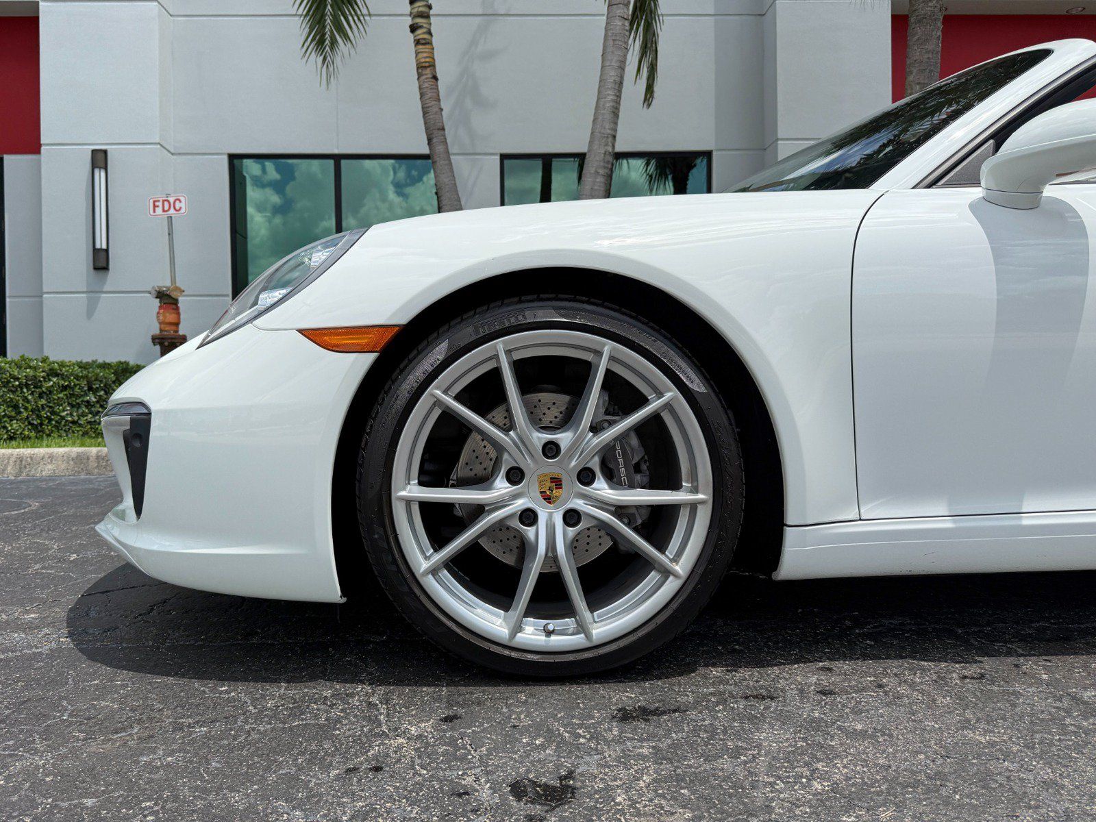 Used 2018 Porsche 911 Targa 4S image 9