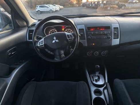 Used 2012 Mitsubishi Outlander ES image 15