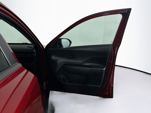 Used 2025 Hyundai Kona SEL FWD image 30