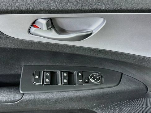 Used 2023 Kia Forte LXS FWD image 22