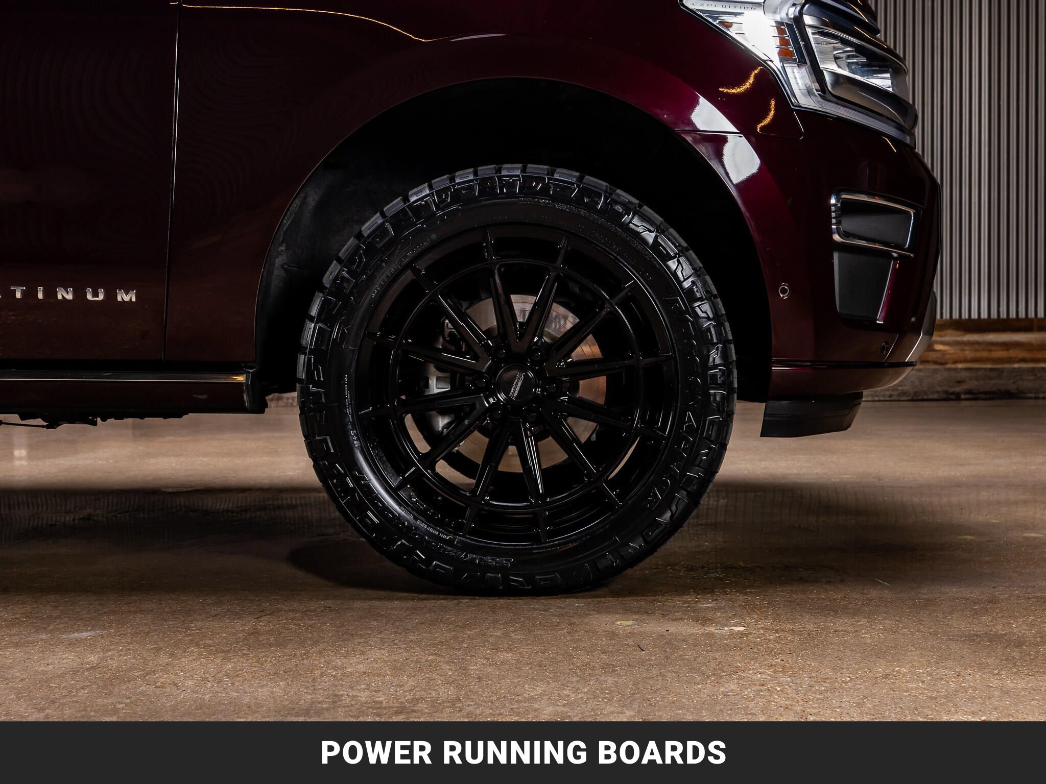 Used 2024 Ford Expedition Platinum AWD/4WD image 12