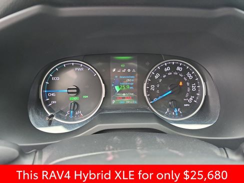 Used 2021 Toyota RAV4 XLE image 25