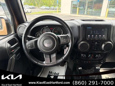 Used 2015 Jeep Wrangler Unlimited Sport w/ Quick Order Package 24S AWD/4WD image 23